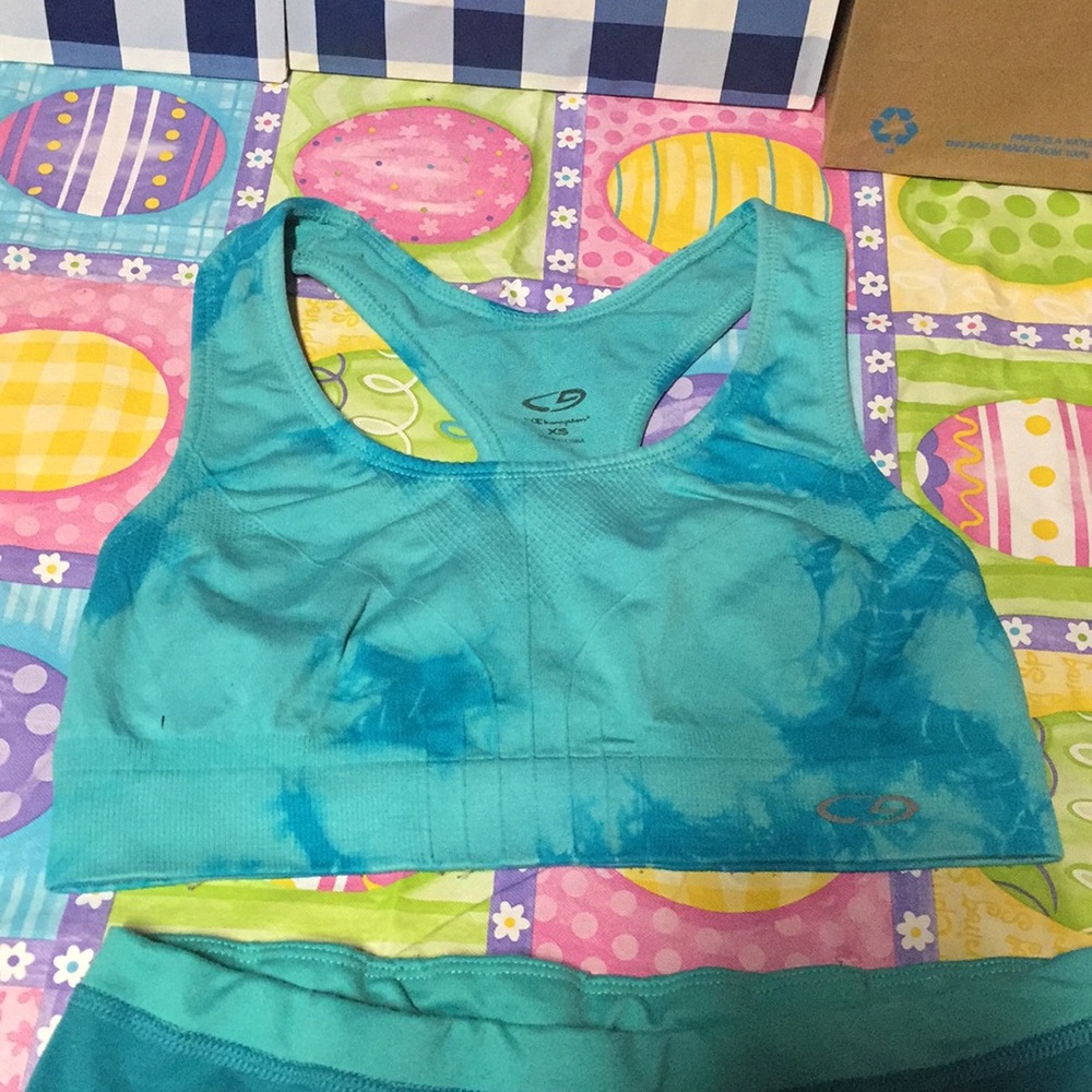 WORKOUT BUNDLE - Picture 2 of 3